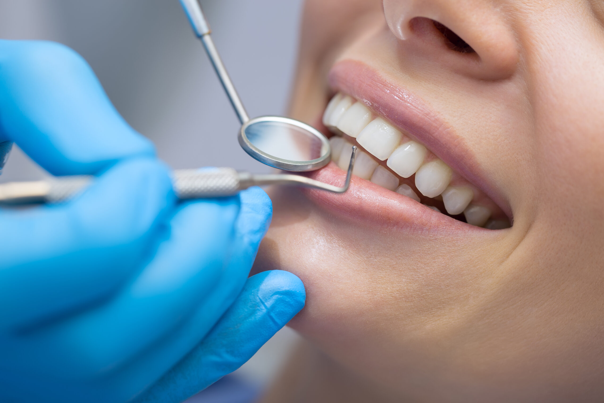 Patient receiving general dental checkup